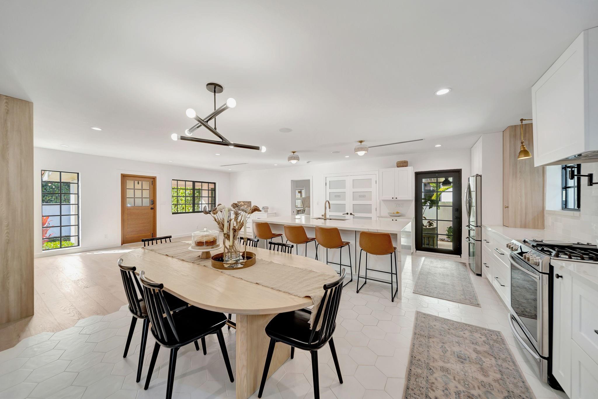 709 SE 7th St