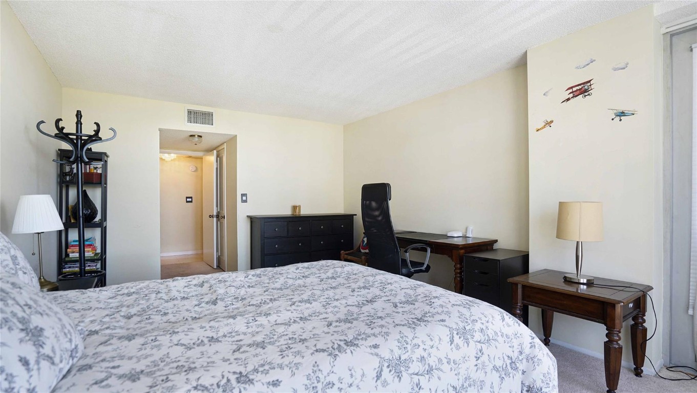 OCEAN CLUB - Residential