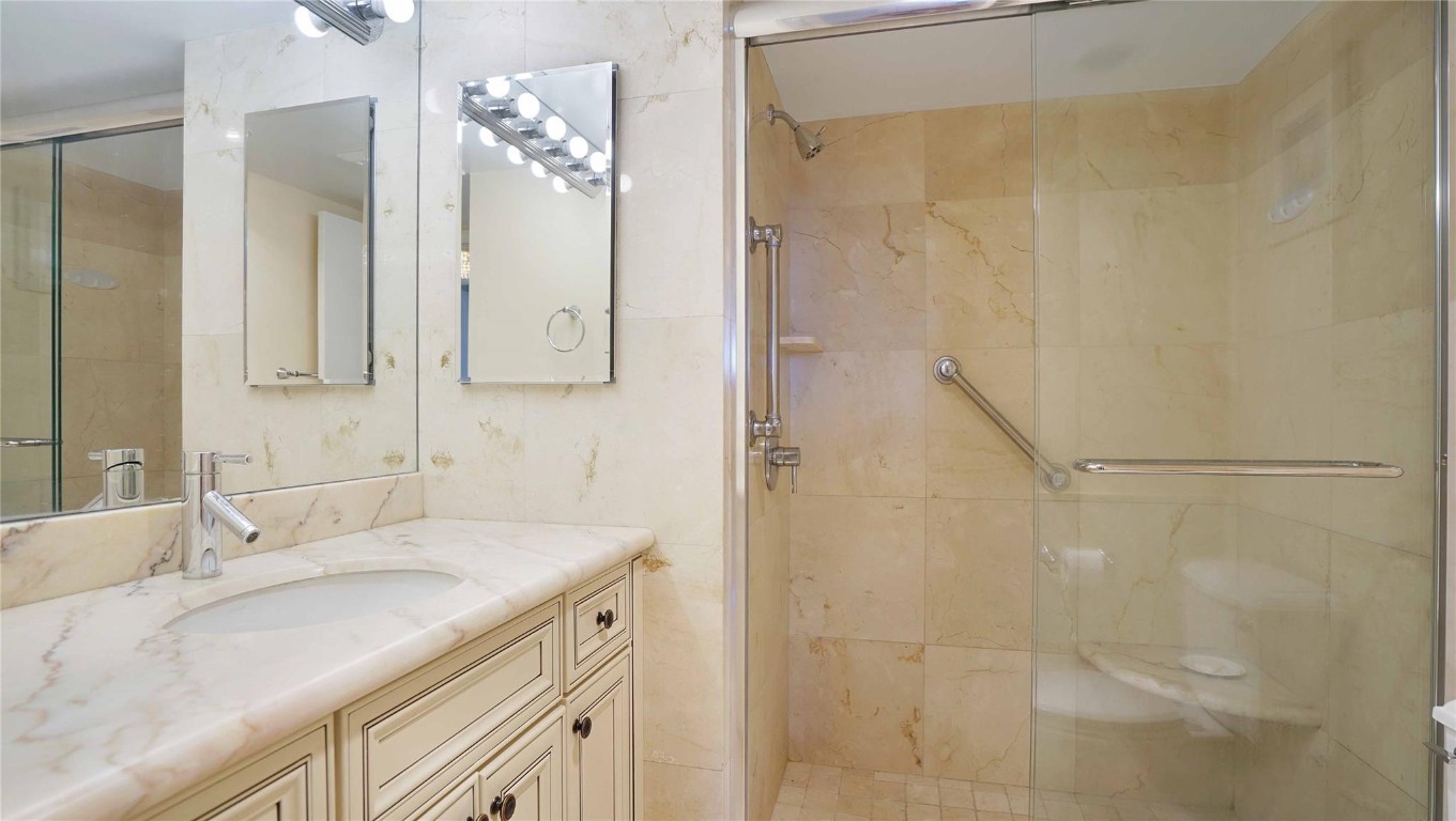 OCEAN CLUB - Residential