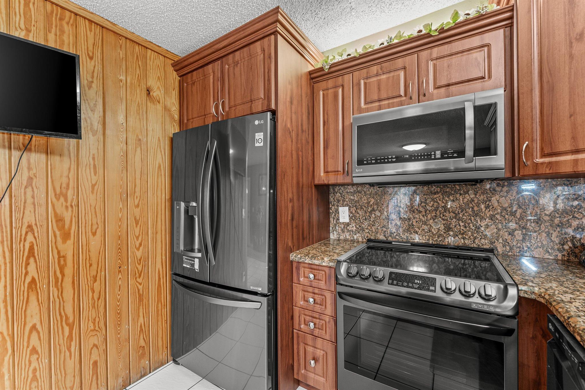 WOODLANDS OF PALM SPRINGS - Residential