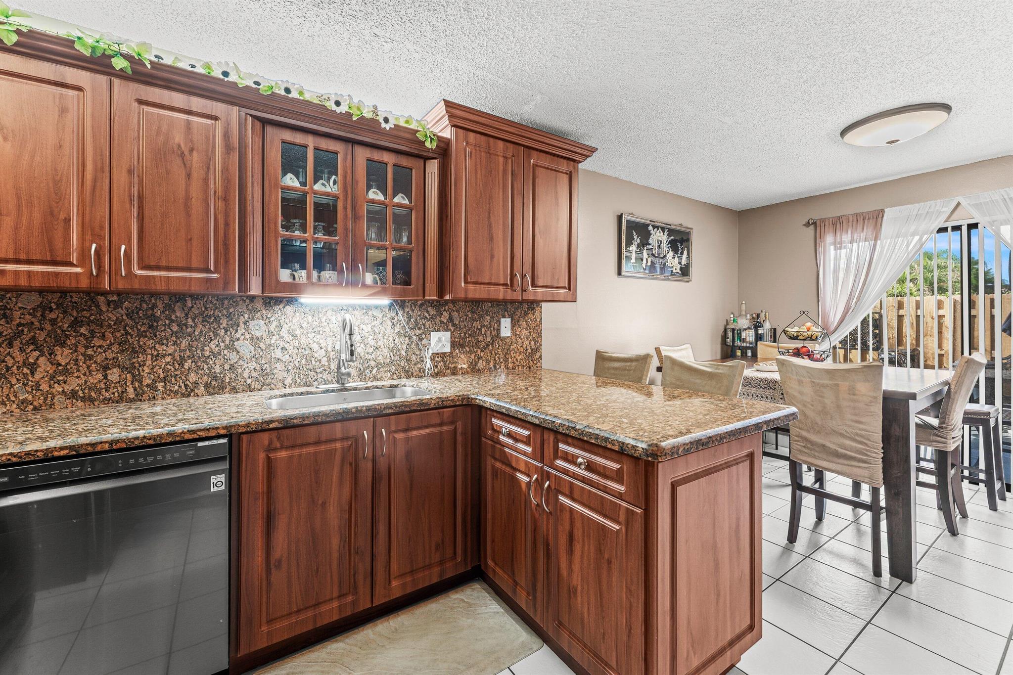 WOODLANDS OF PALM SPRINGS - Residential