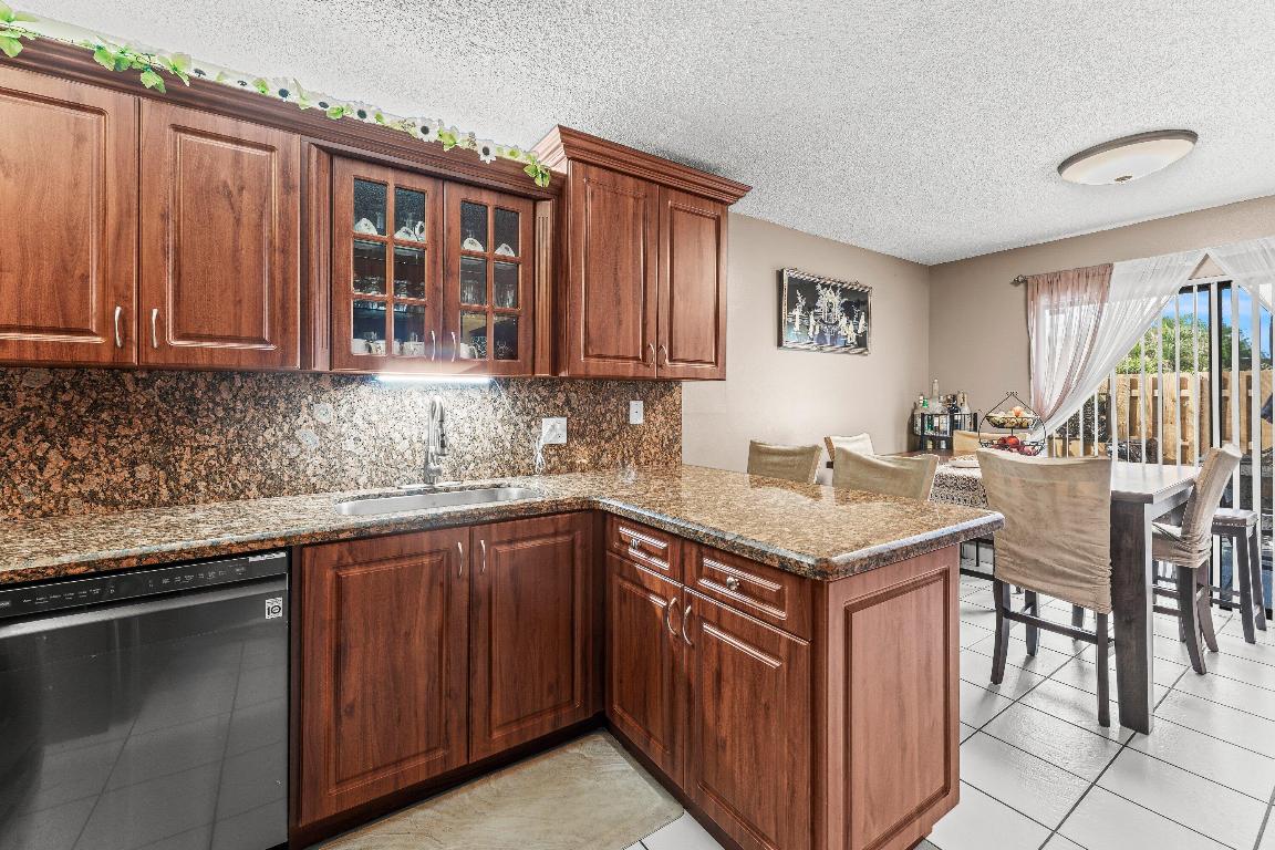 WOODLANDS OF PALM SPRINGS - Residential