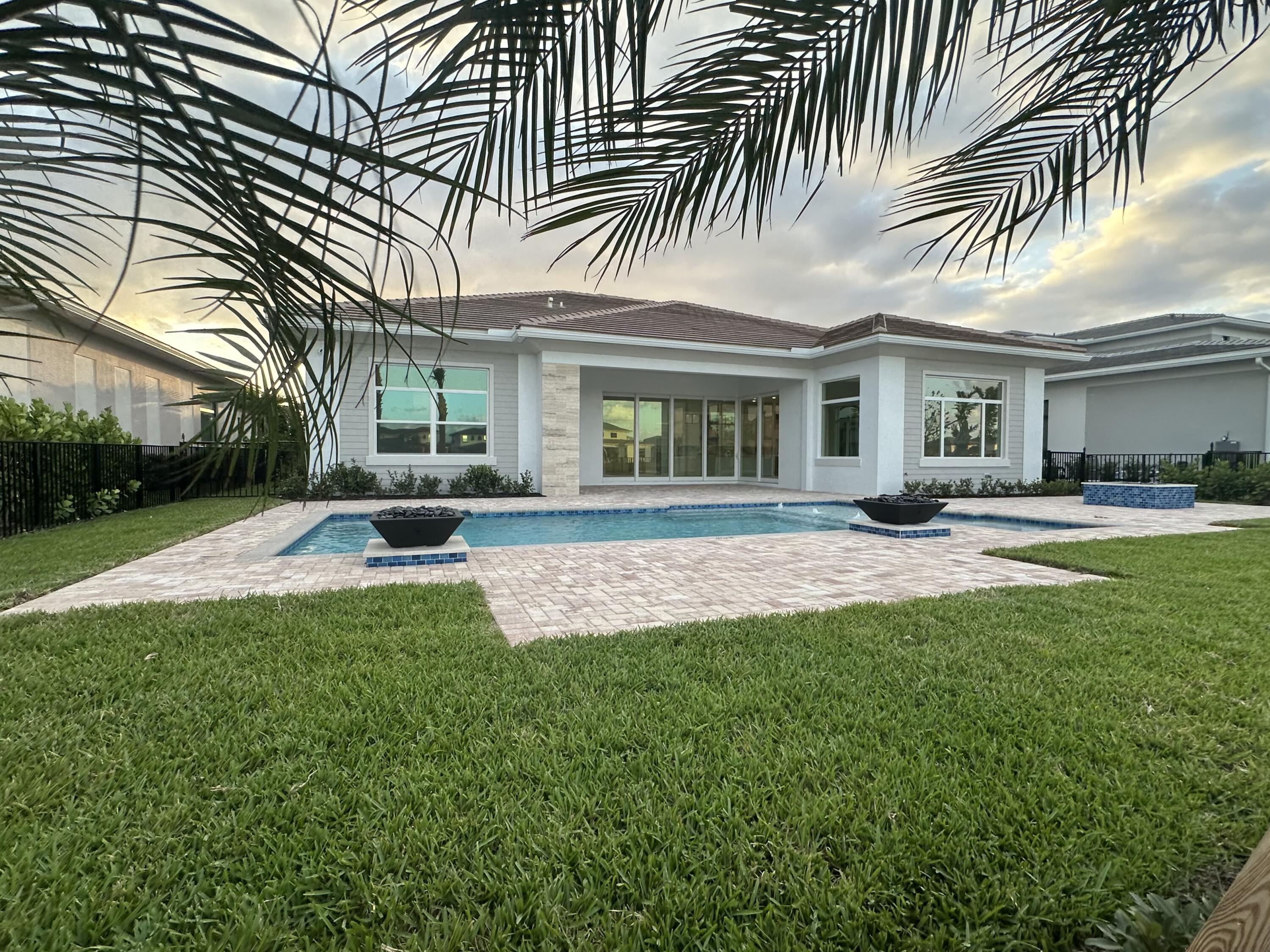 AVENIR SITE PLAN 1 POD- C - Residential