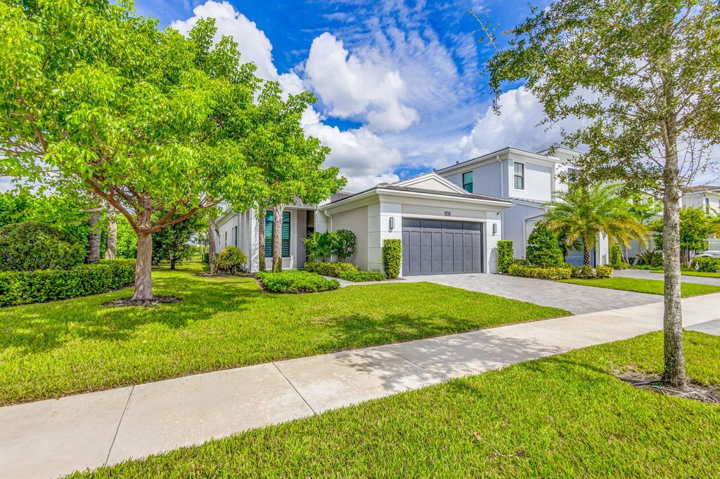 Photo of 13625 Artisan Circle, Palm Beach Gardens, FL 33418 (MLS # R10927234)