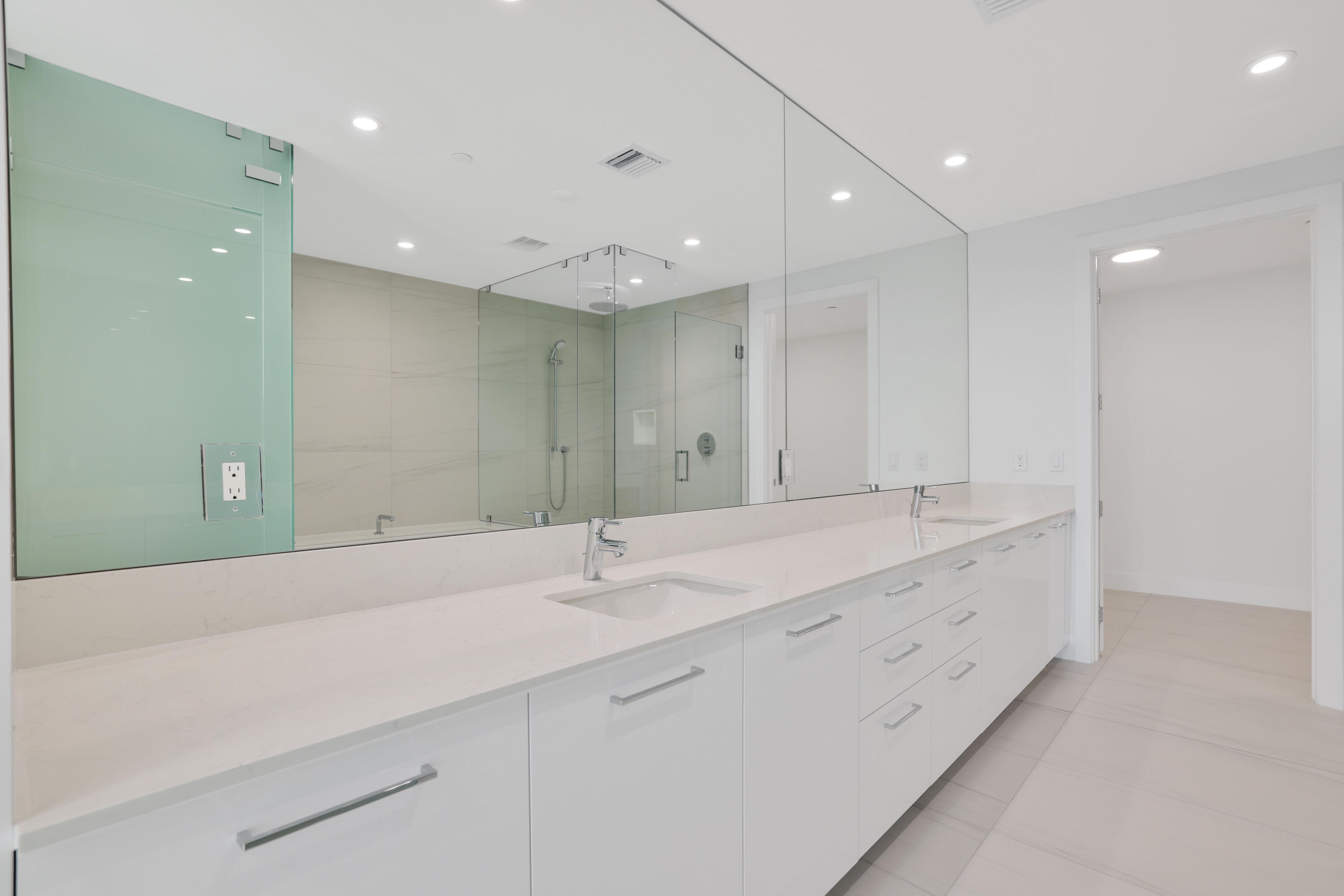 Selene Oceanfront - Residential