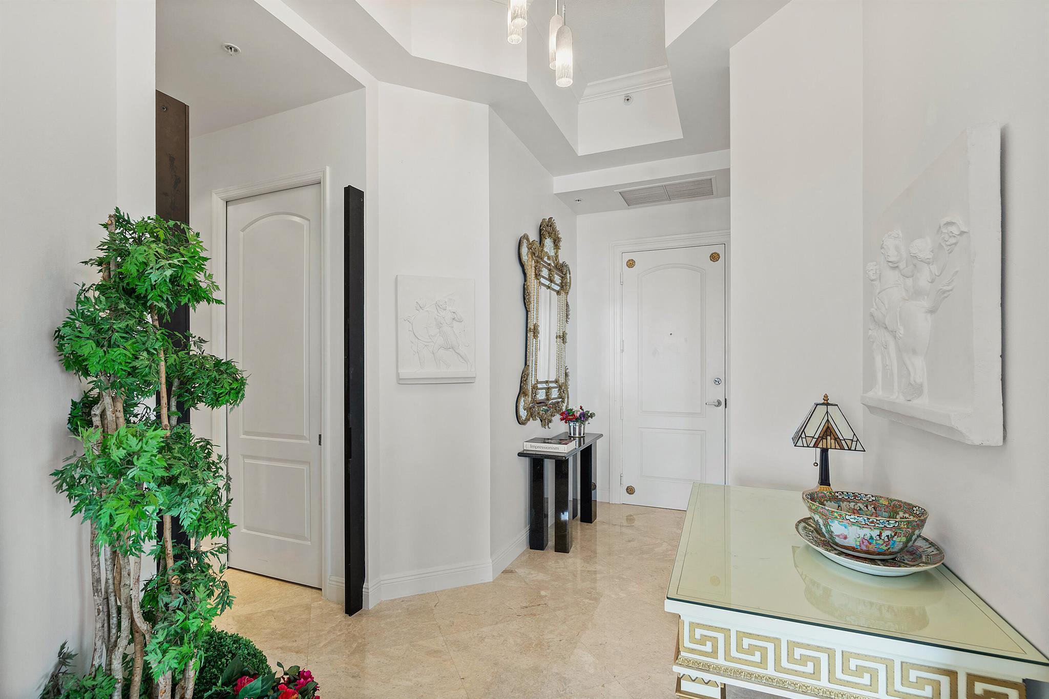 ONE CITY PLAZA CONDO - Residential