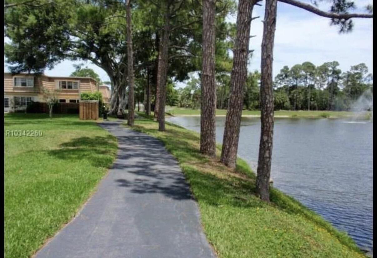 WINCHESTER COURT - Residential