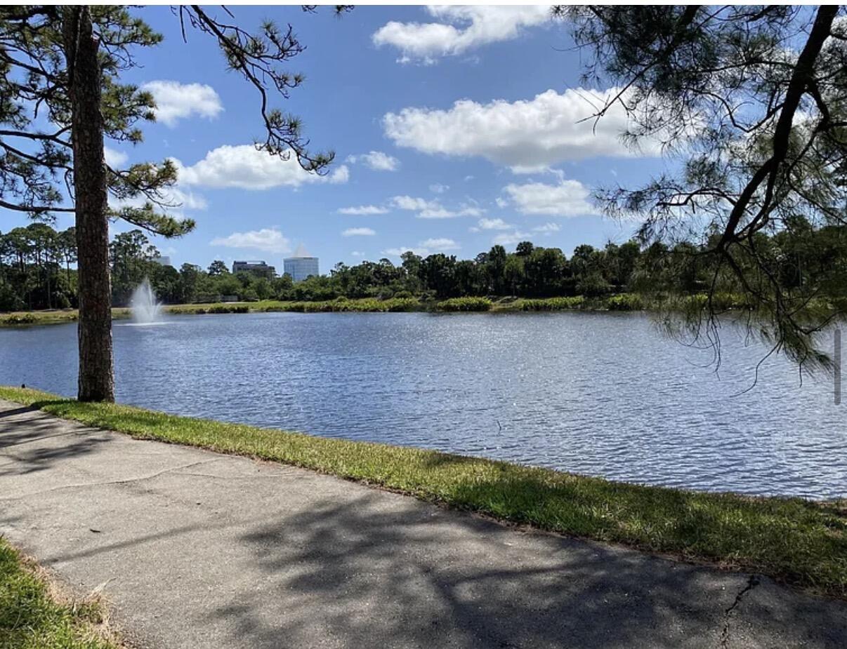 WINCHESTER COURT - Residential