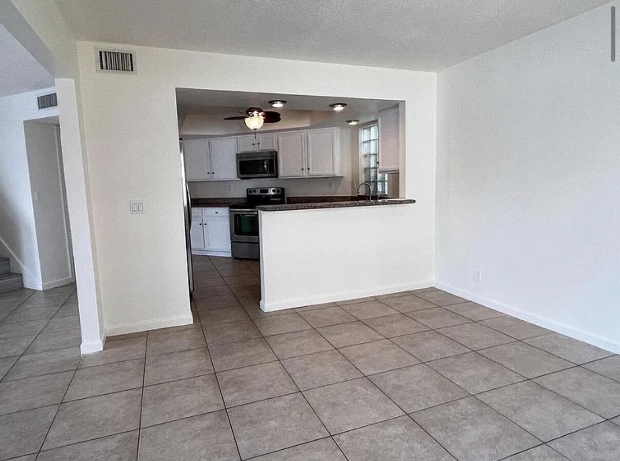 WINCHESTER COURT - Residential