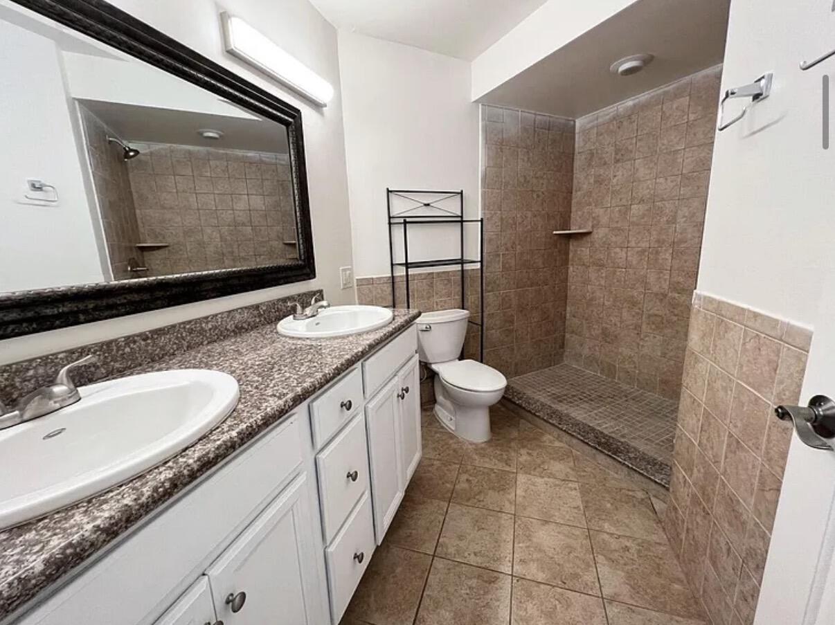 WINCHESTER COURT - Residential