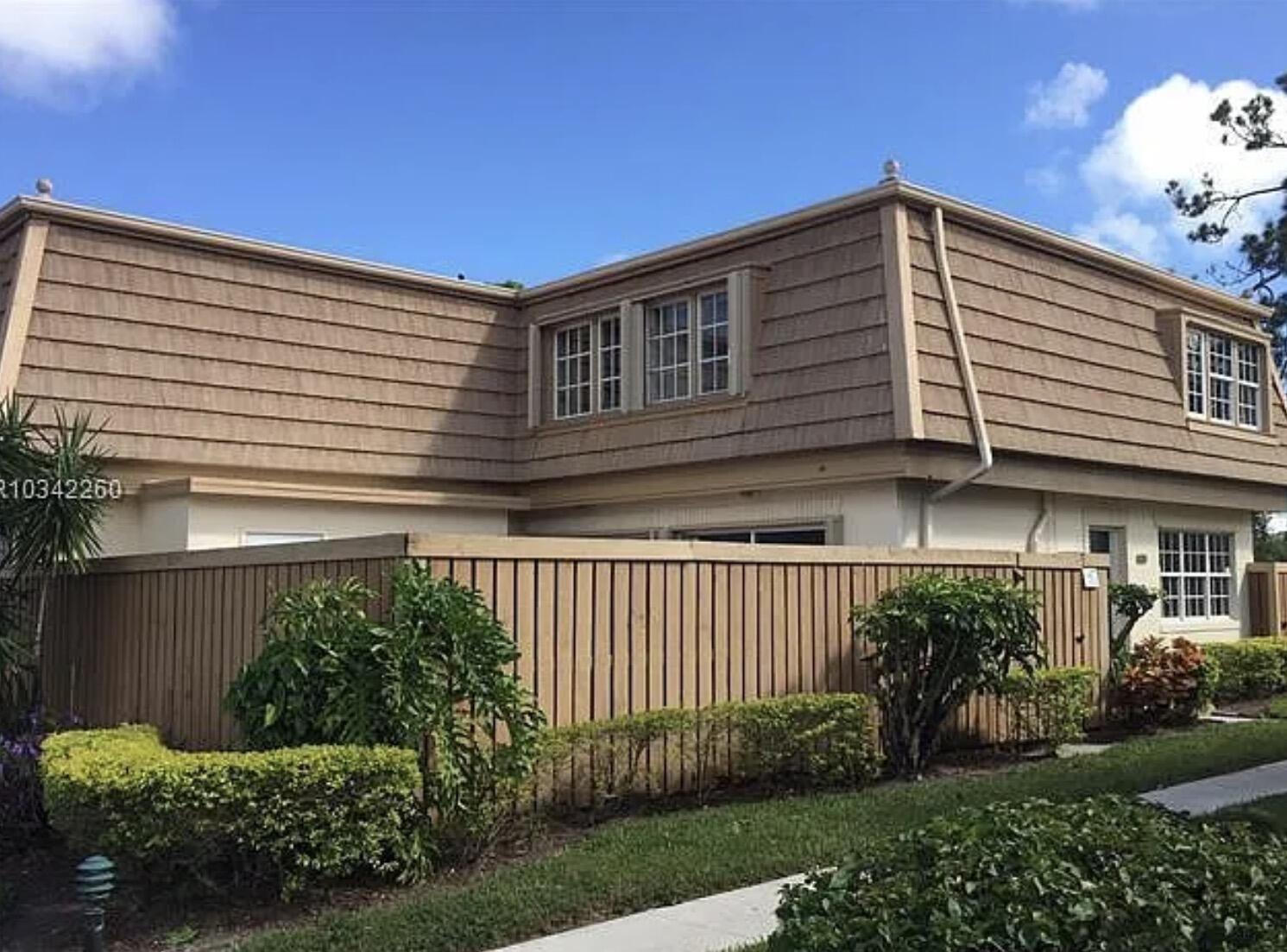 WINCHESTER COURT - Residential