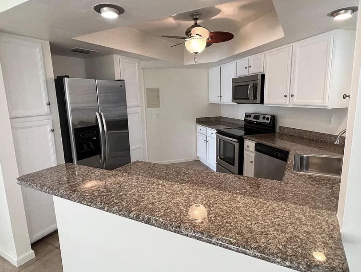 WINCHESTER COURT - Residential