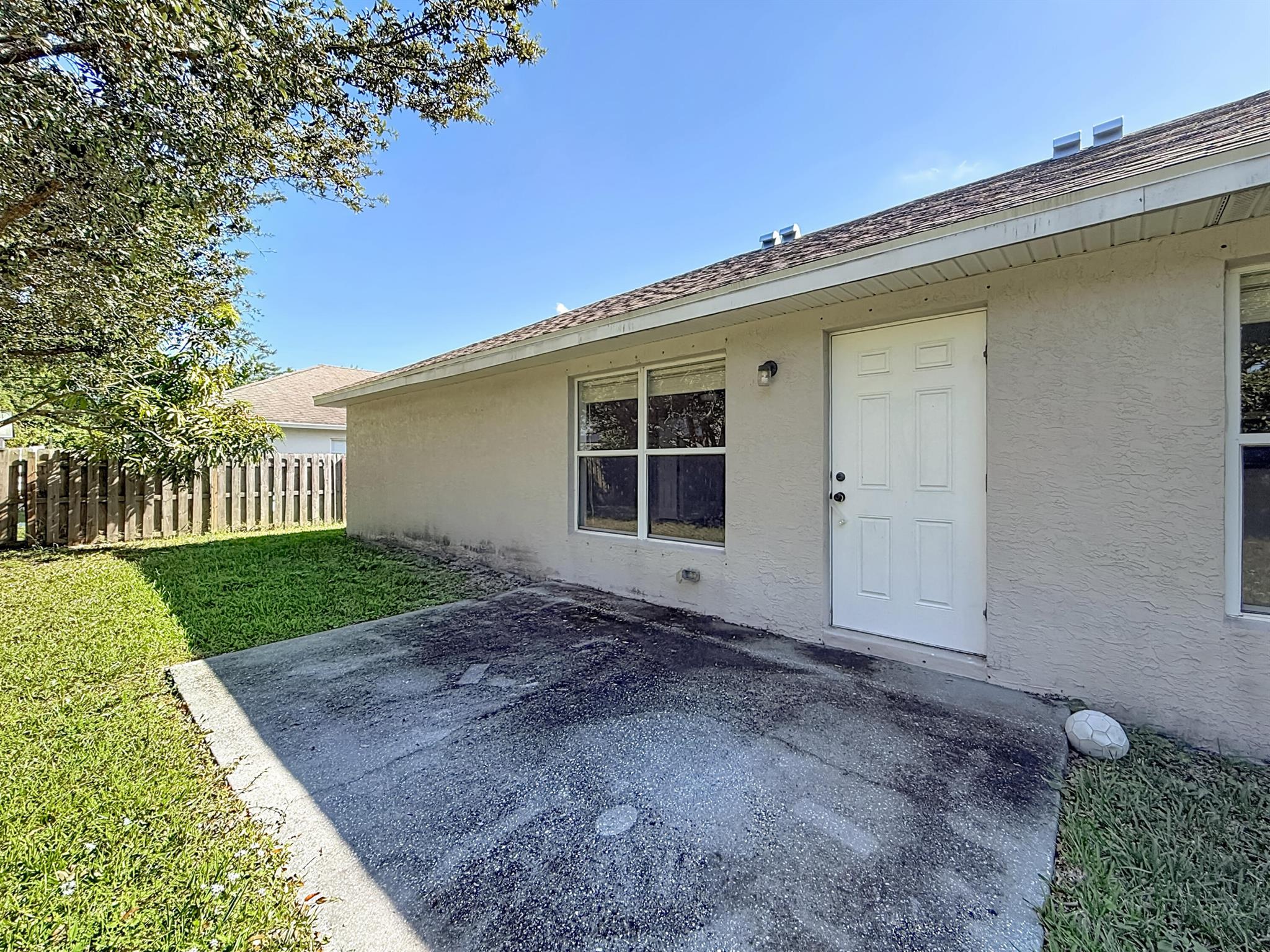 PORT ST LUCIE SECTION 19 - Residential
