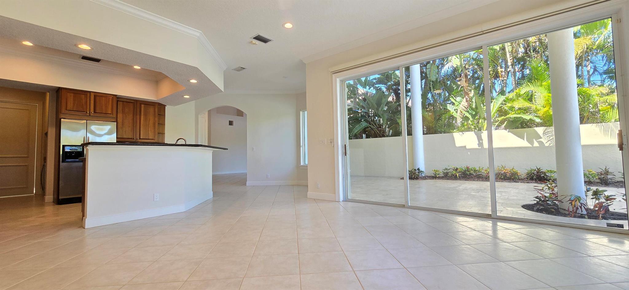 WATERS EDGE EST - Residential Lease