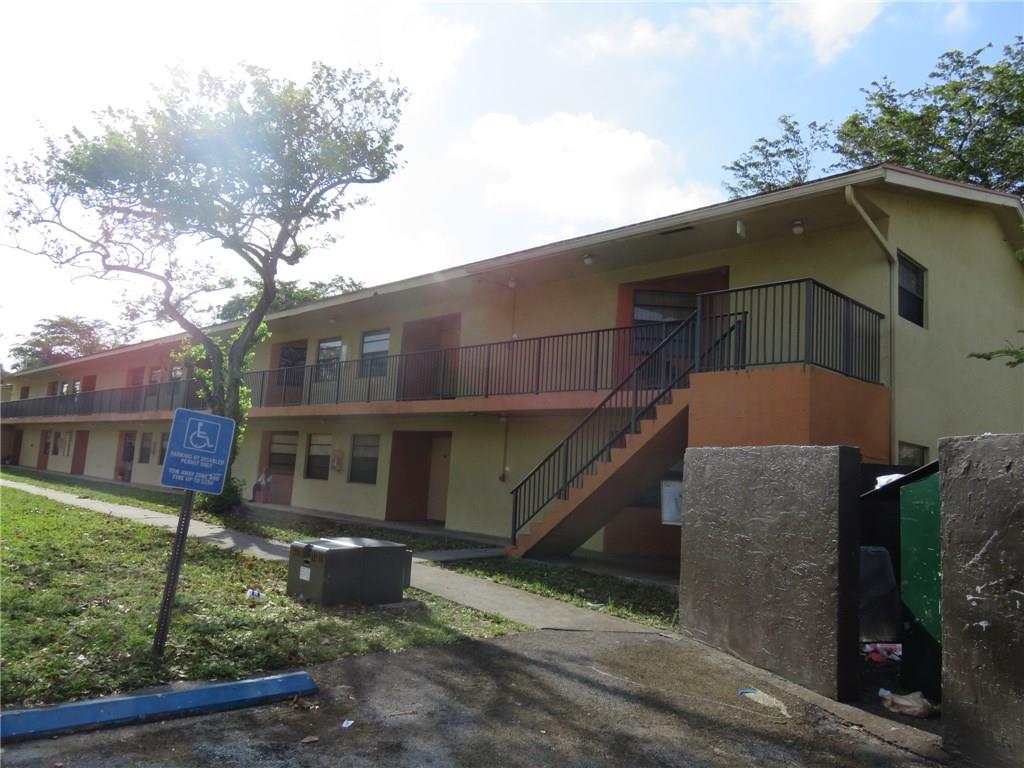 Lakeside at Tamarac - Residential