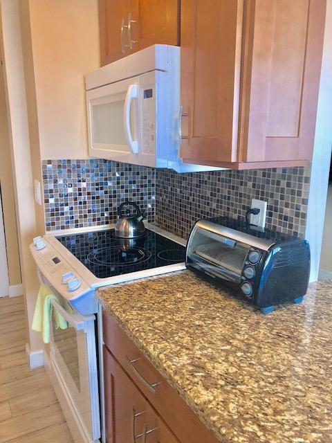 BOCA TOWERS CONDO PORTION - Residential Lease