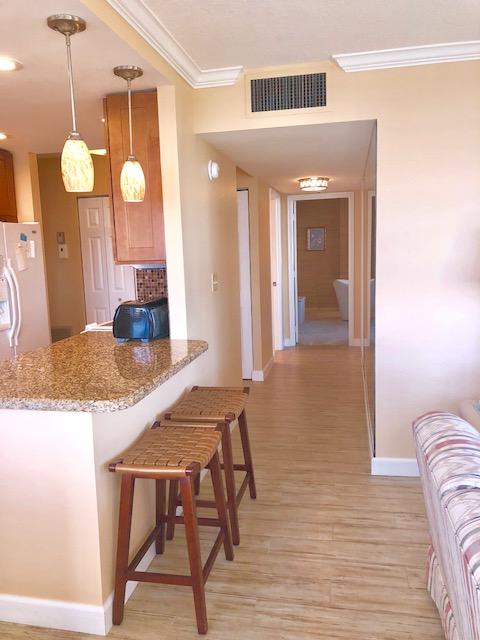 BOCA TOWERS CONDO PORTION - Residential Lease