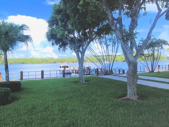 BOCA TOWERS CONDO PORTION - Residential Lease