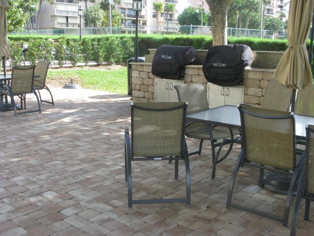 BOCA TOWERS CONDO PORTION - Residential Lease
