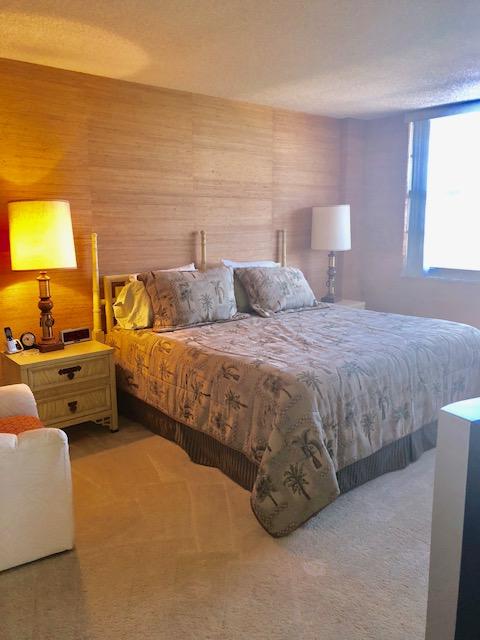 BOCA TOWERS CONDO PORTION - Residential Lease