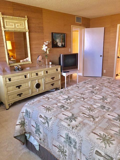 BOCA TOWERS CONDO PORTION - Residential Lease