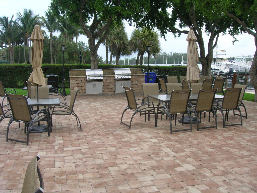 BOCA TOWERS CONDO PORTION - Residential Lease