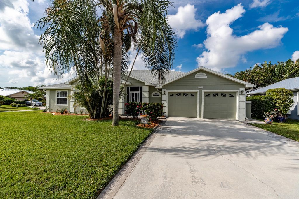 Photo of 6845 Bronte Circle, Port St Lucie, FL 34952 (MLS # R10902201)