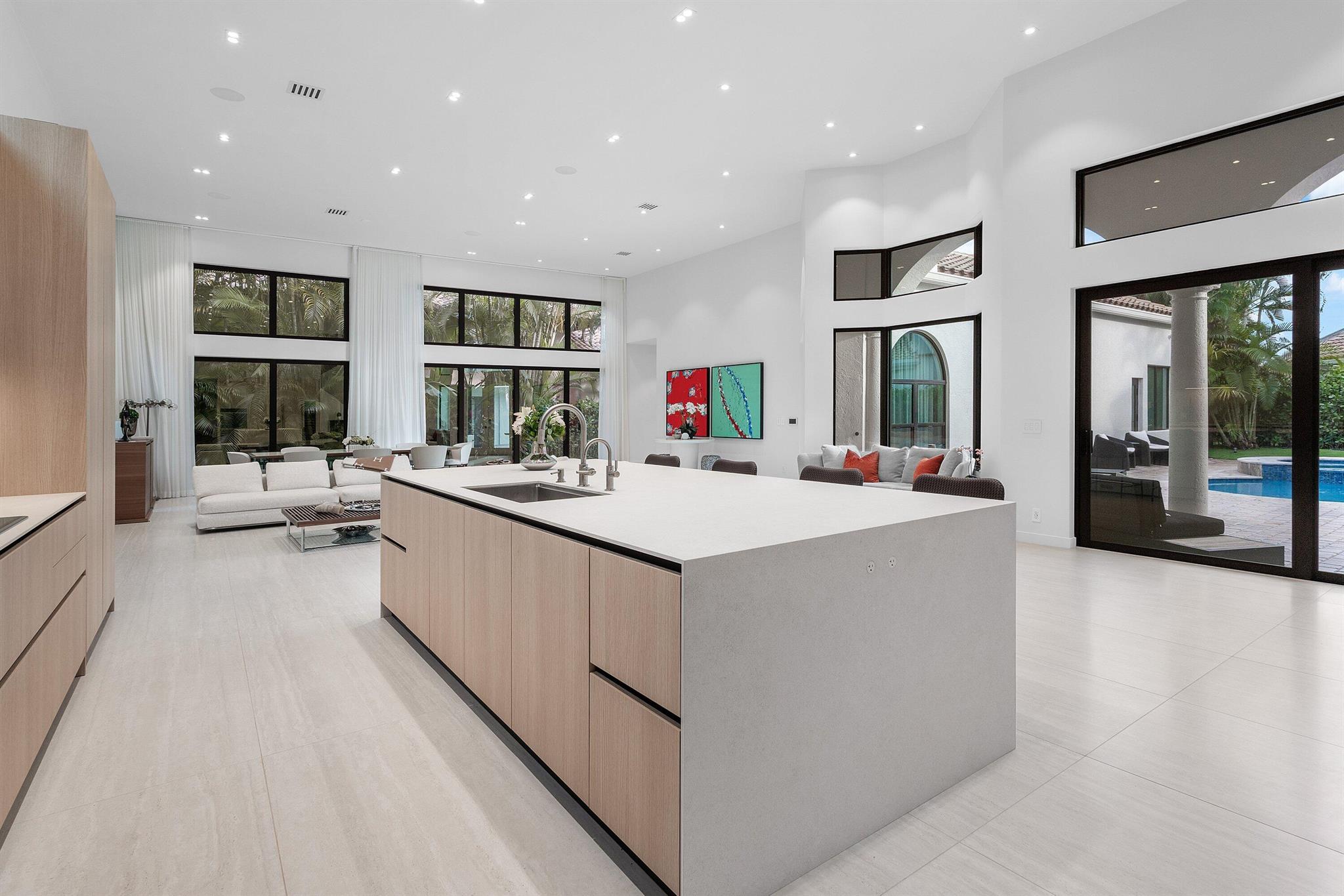 SEASONS - Residential