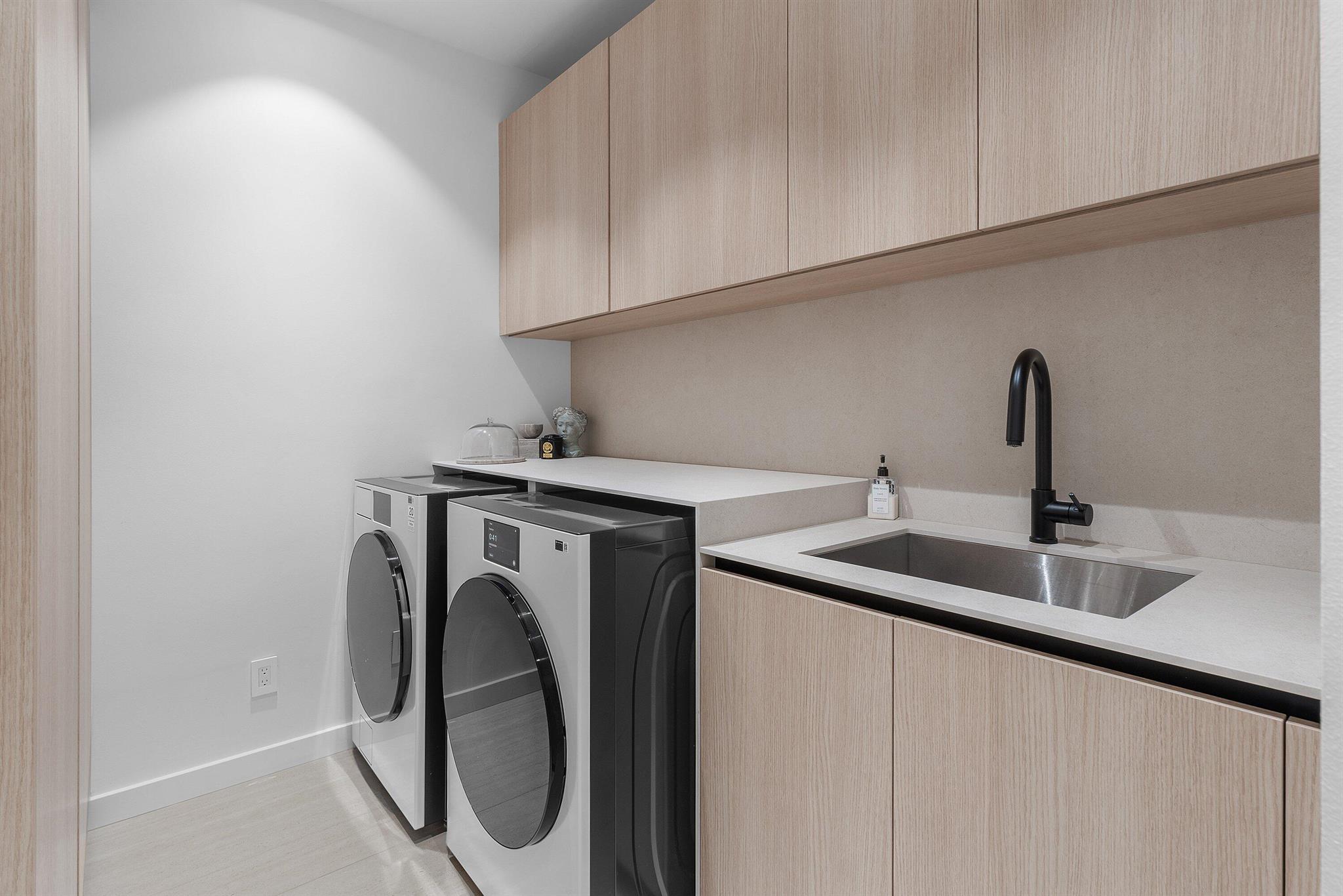 SEASONS - Residential