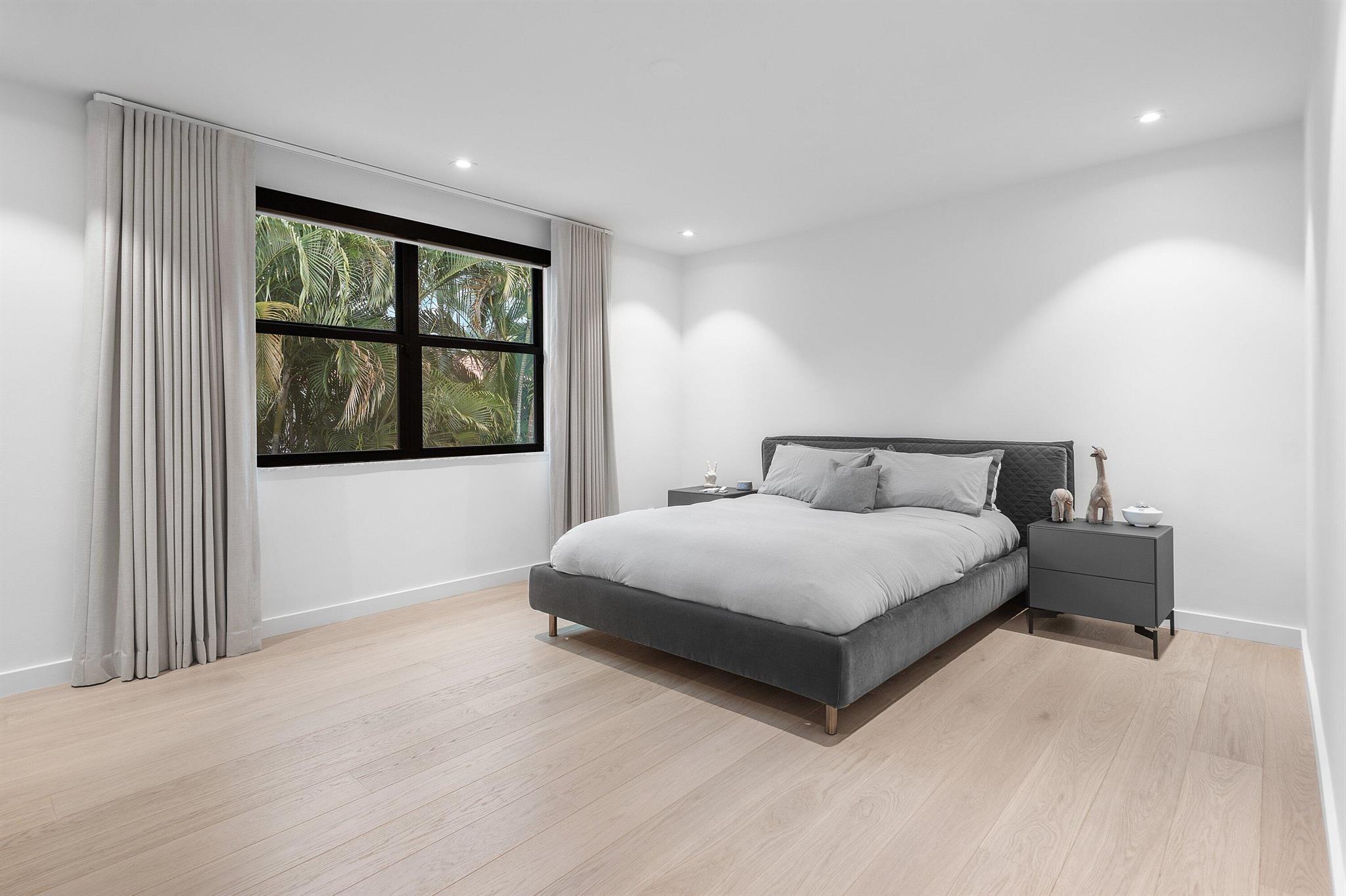 SEASONS - Residential