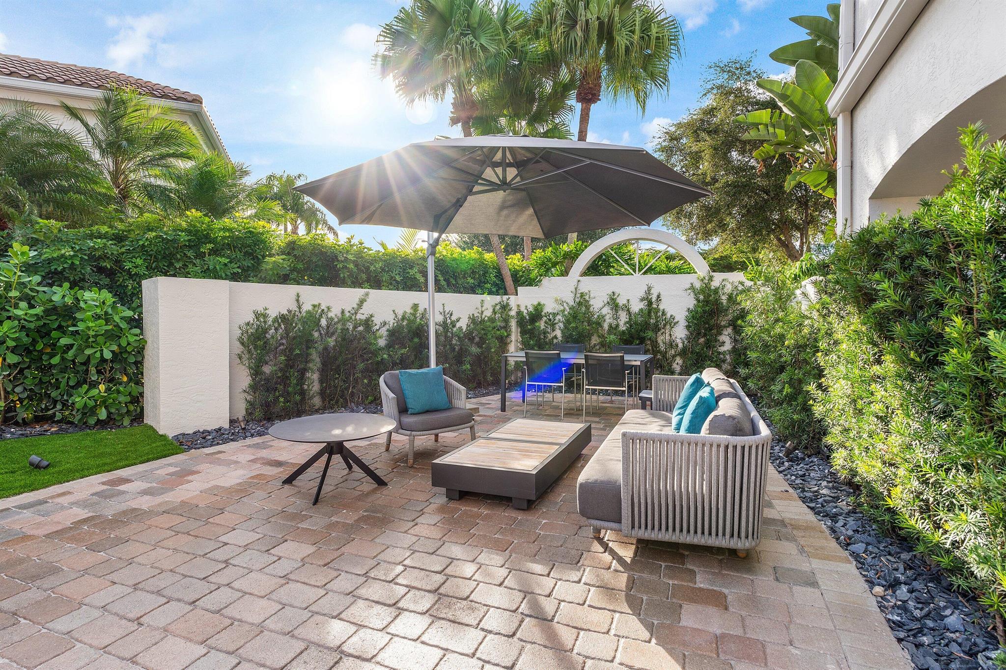 SEASONS - Residential