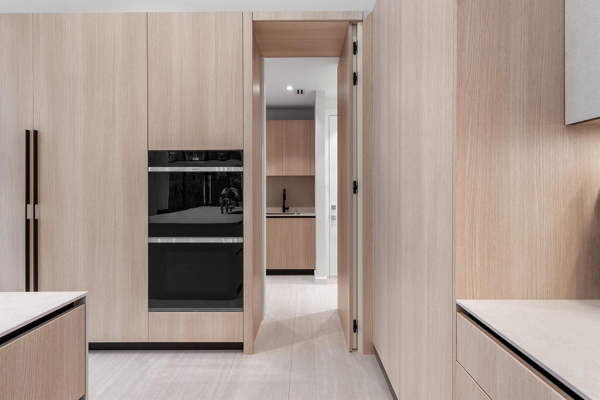 SEASONS - Residential