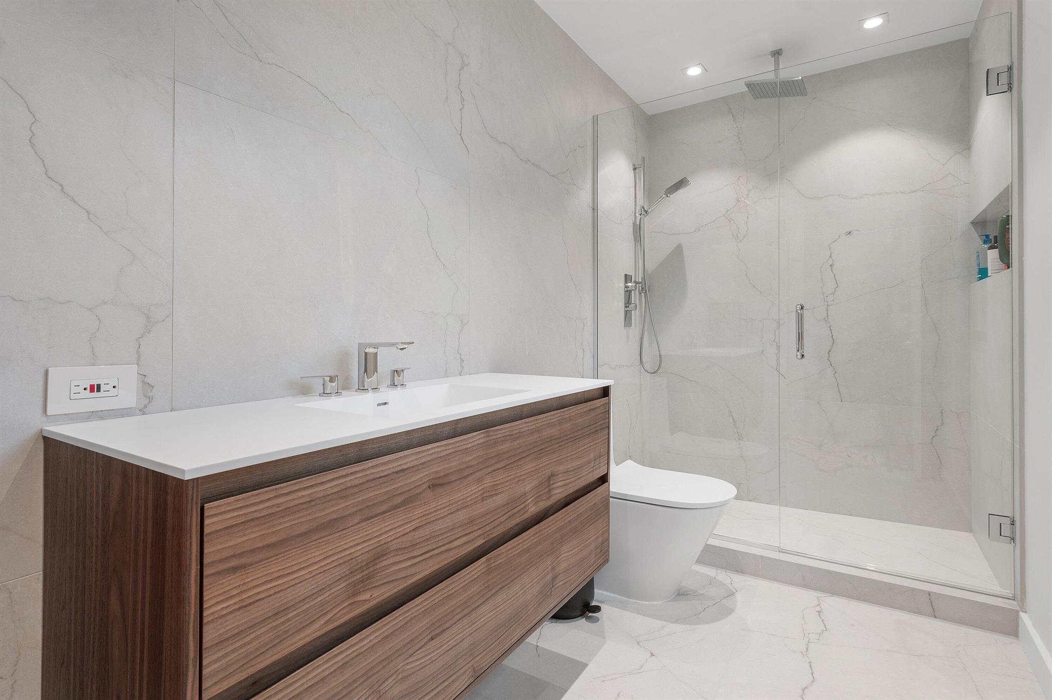 SEASONS - Residential