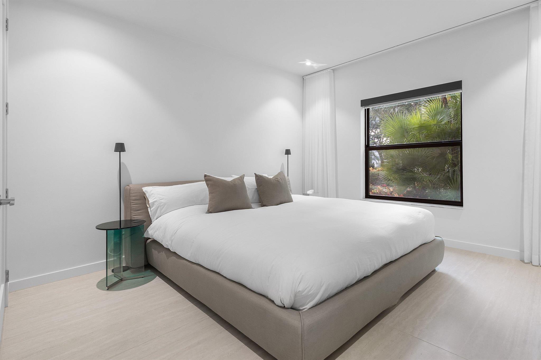 SEASONS - Residential