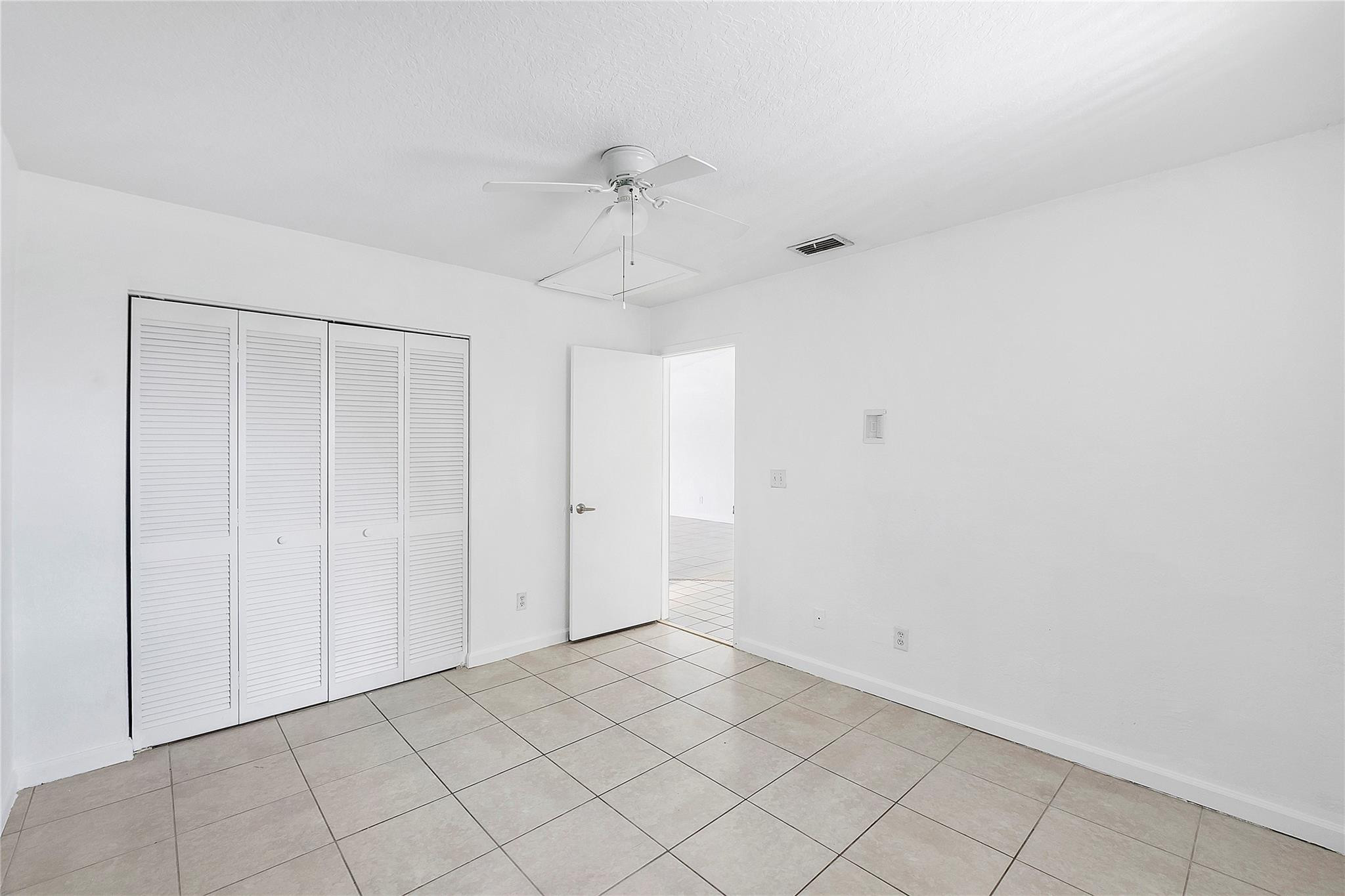 GARDENS OF SUNRISE CONDO - Residential Lease