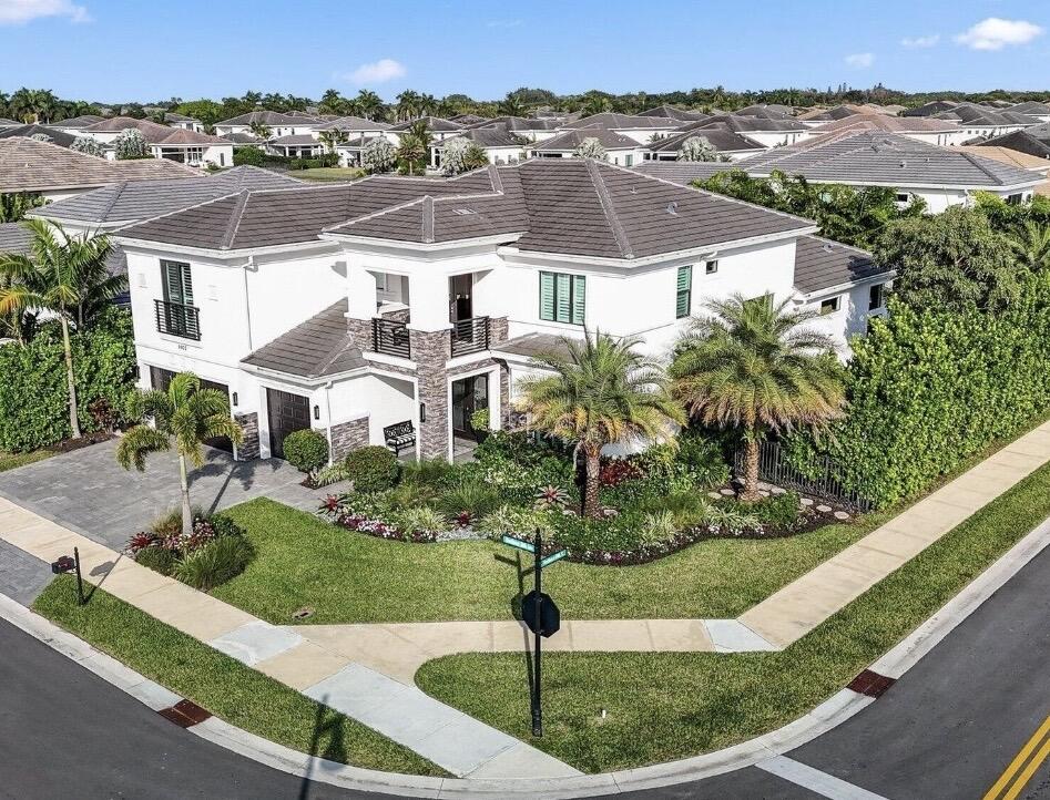 ROYAL PALM POLO PLAT - Residential