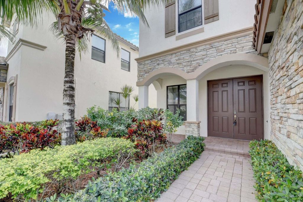 Photo of 8834 Willow Cove Lane, Lake Worth, FL 33467 (MLS # R11111435)