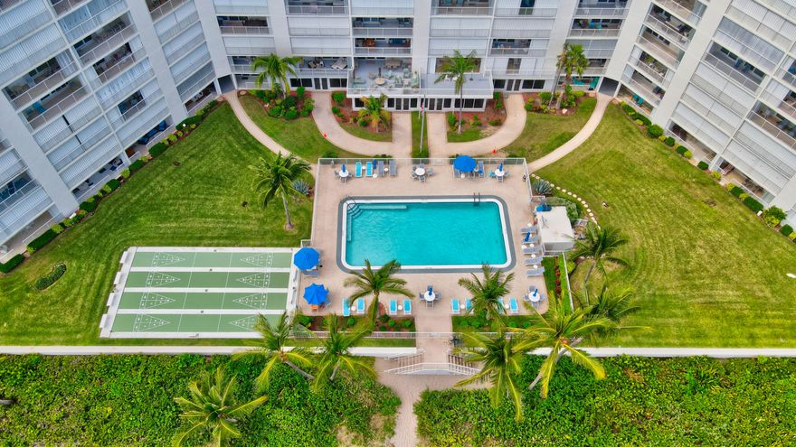 EXTRA LARGE 2 BEDROOM/2 BATH OCEANFRONT APARTMENT ON THE TOP FLOOR.  BEAUTIFUL PROPERTY WITH EVERY APARTMENT HAVING AN​​‌​​​​‌​‌​​​‌‌​​​‌‌‌​​‌​​‌‌​​​​ OCEANVIEW.