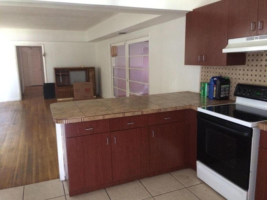 1351 NE 159th Street