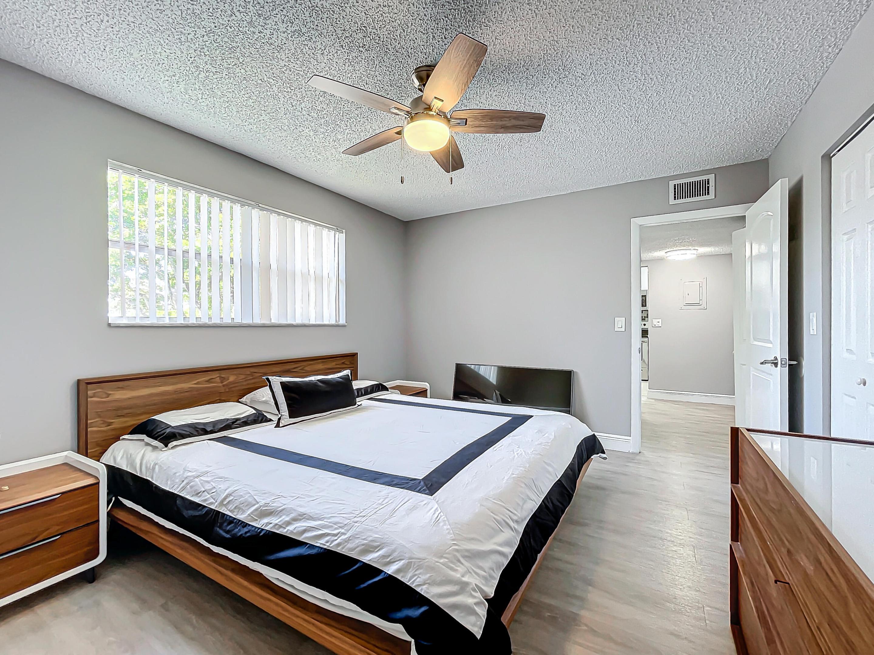 GOLDEN LAKES VILLAGE CONDO 1 THRU 13-A - Residential