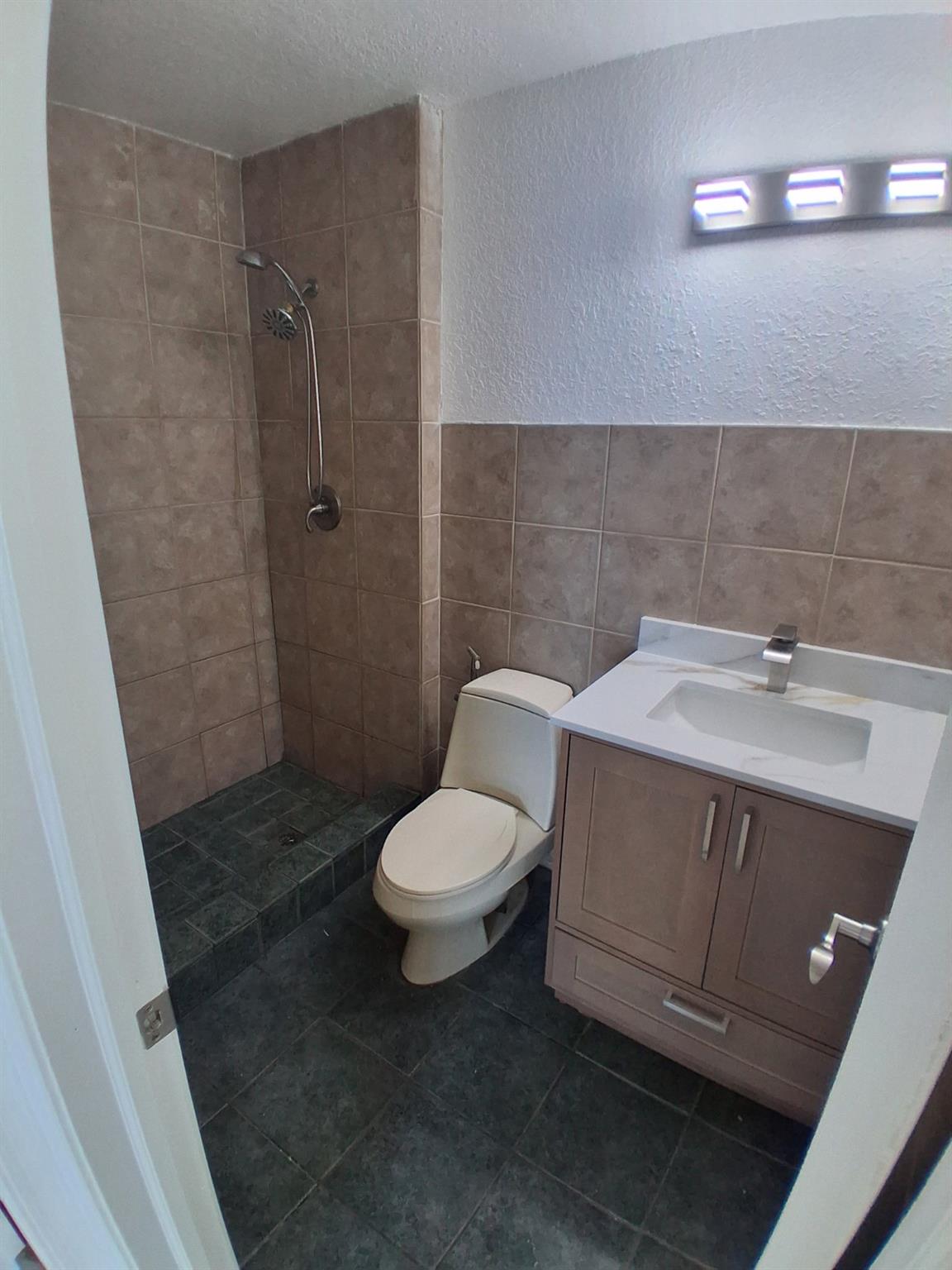 CYPRESS CLUB CONDO - Residential Lease