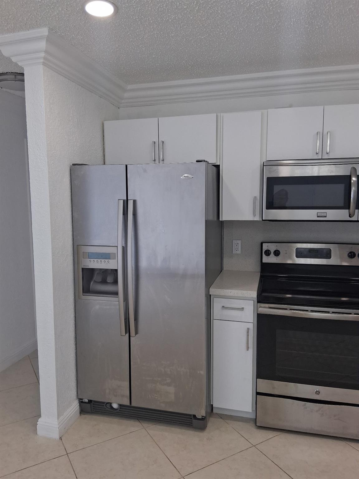 CYPRESS CLUB CONDO - Residential Lease