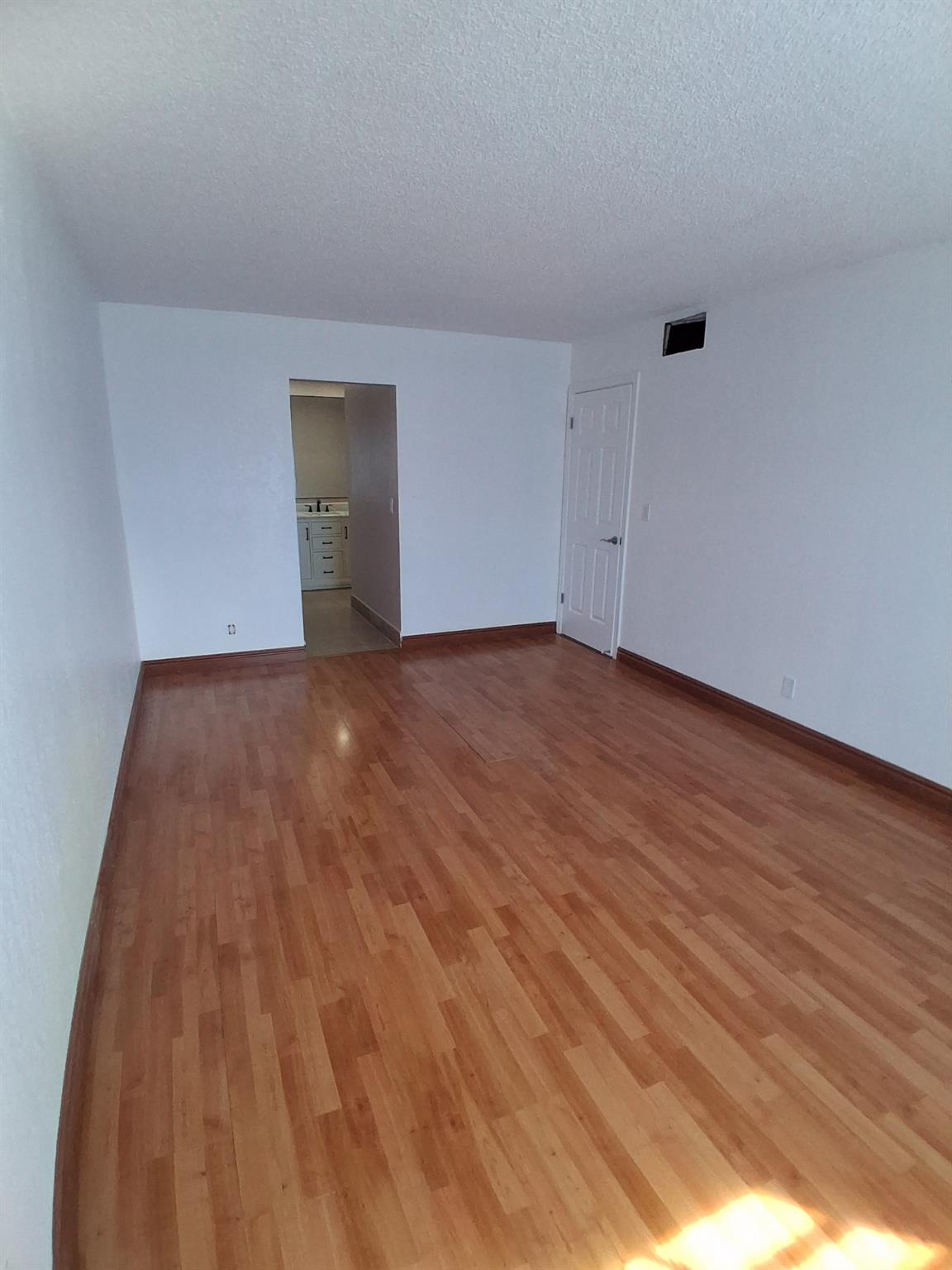 CYPRESS CLUB CONDO - Residential Lease