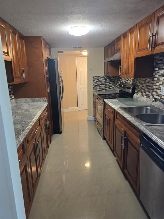 ENVIRON I CONDO 5 AND 6 - Residential Lease