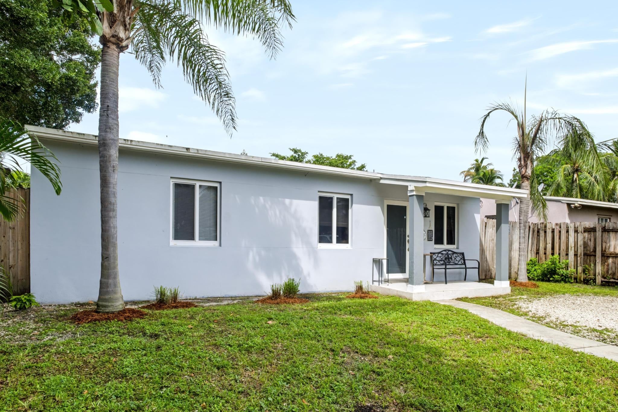1413 NW 5th Avenue