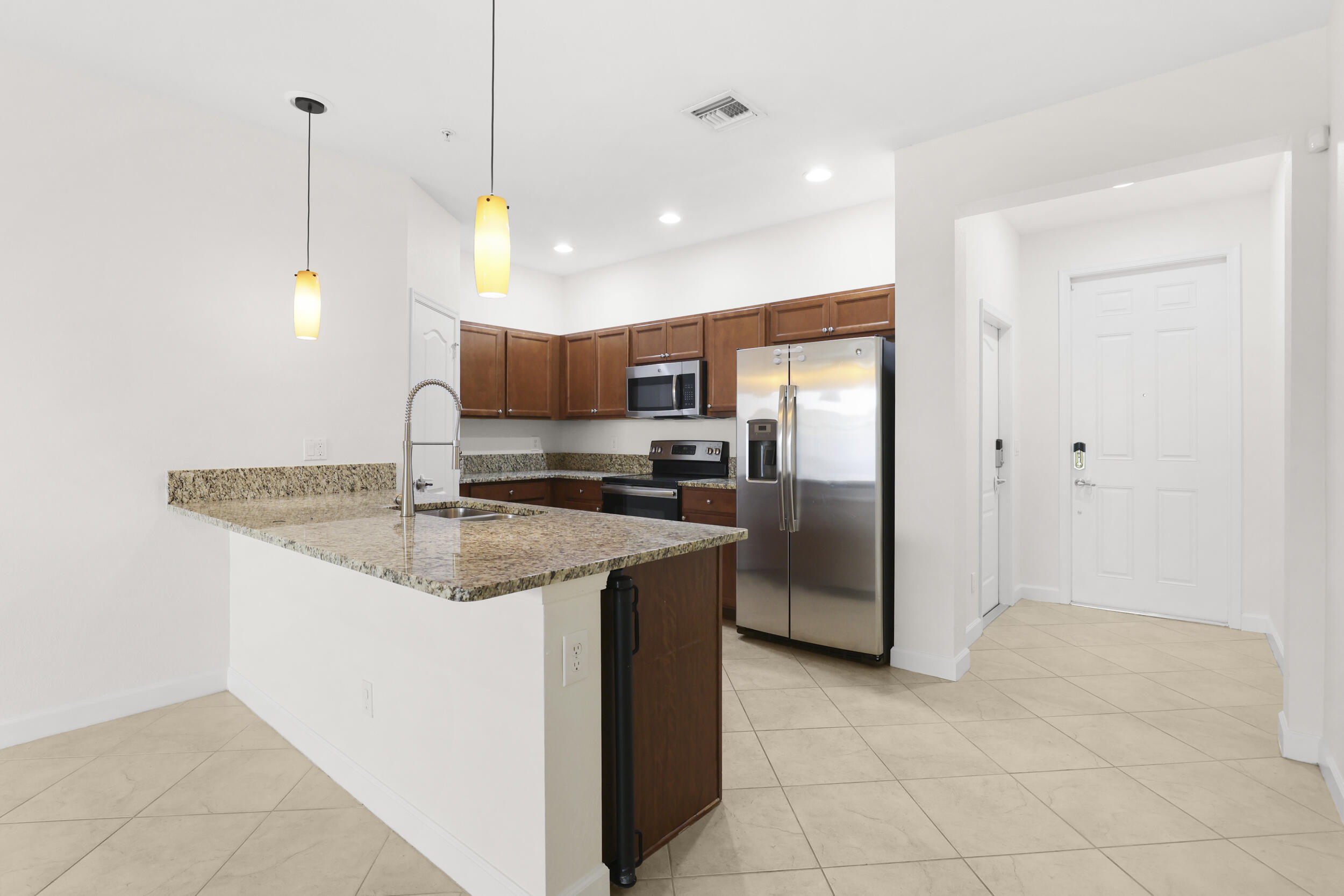 RIVER MARINA - Residential Lease