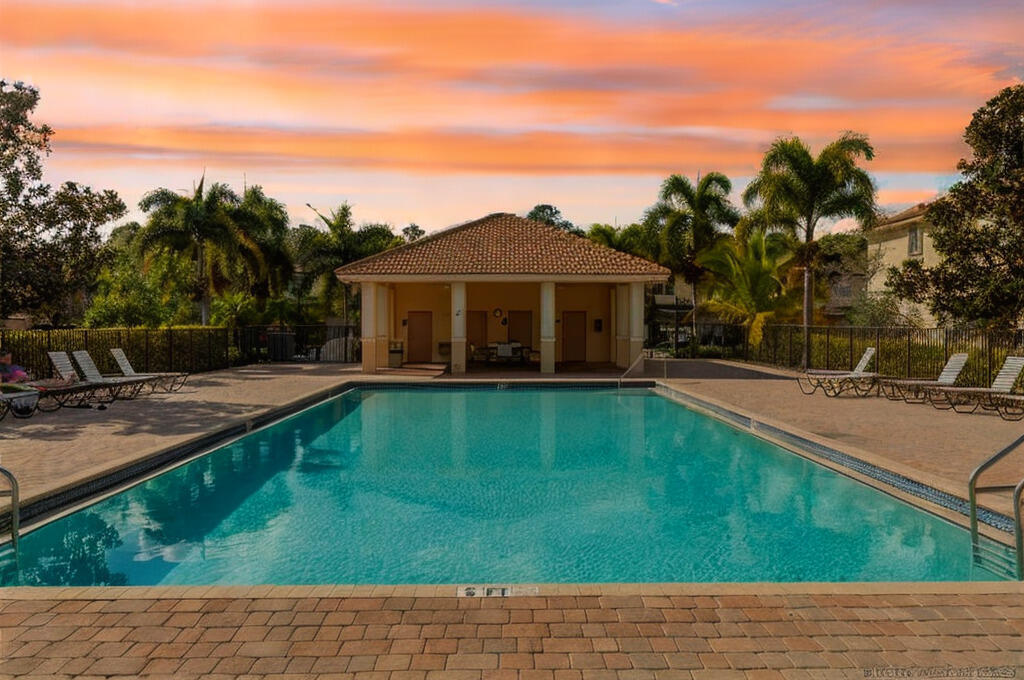 RIVER MARINA - Residential Lease