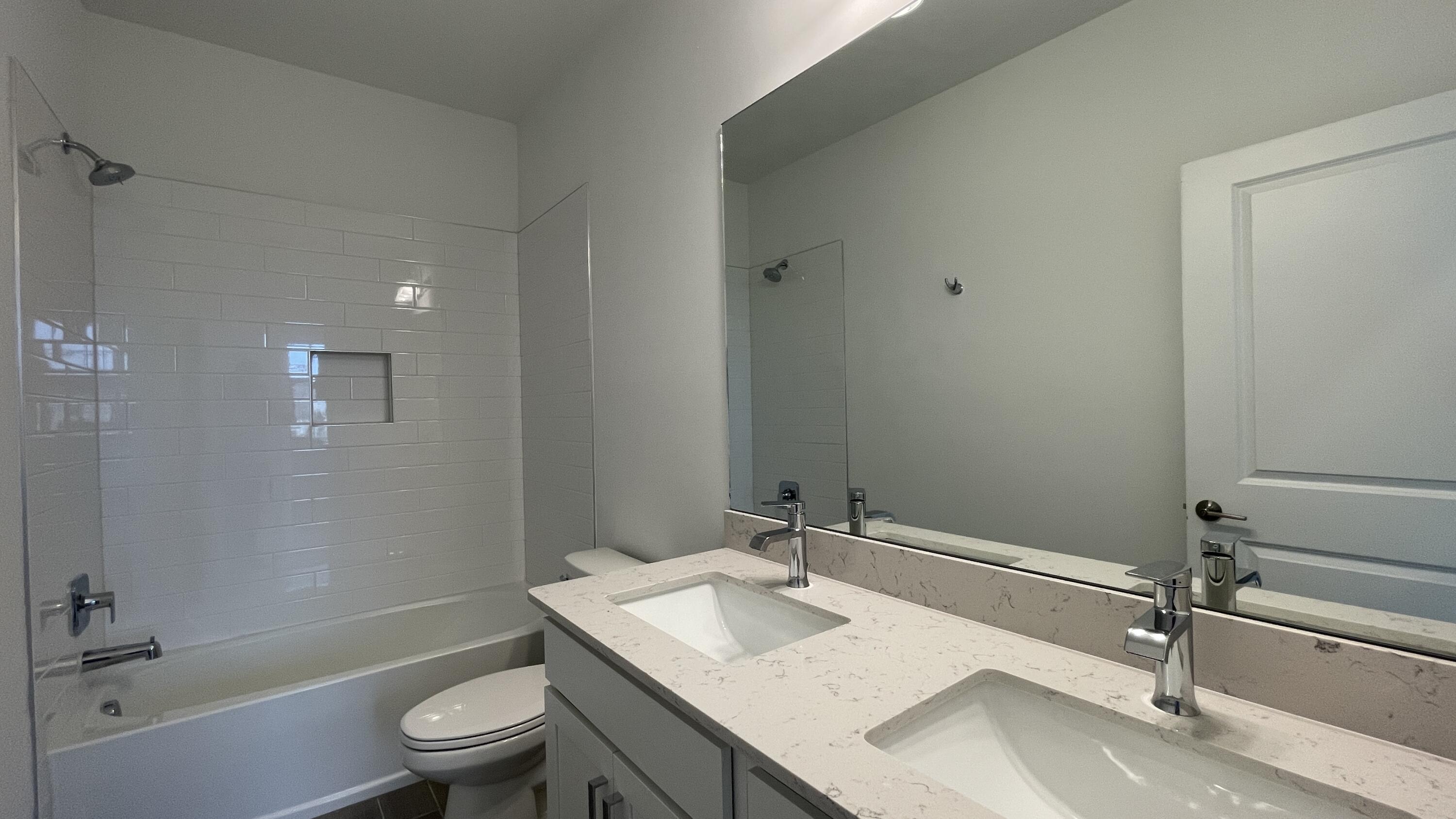 CRESTWOOD NORTH REPLAT TWO - Residential Lease