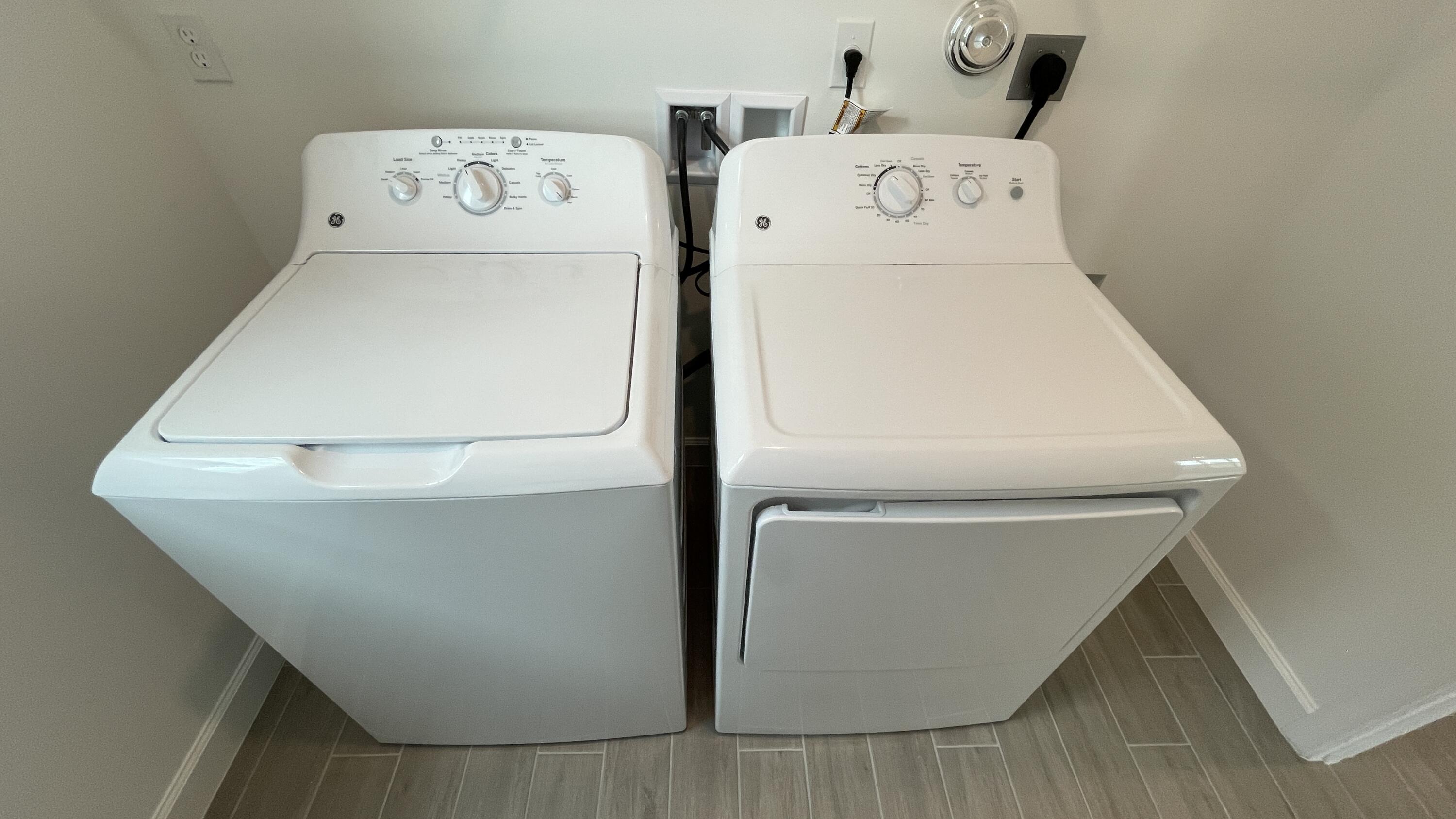 CRESTWOOD NORTH REPLAT TWO - Residential Lease