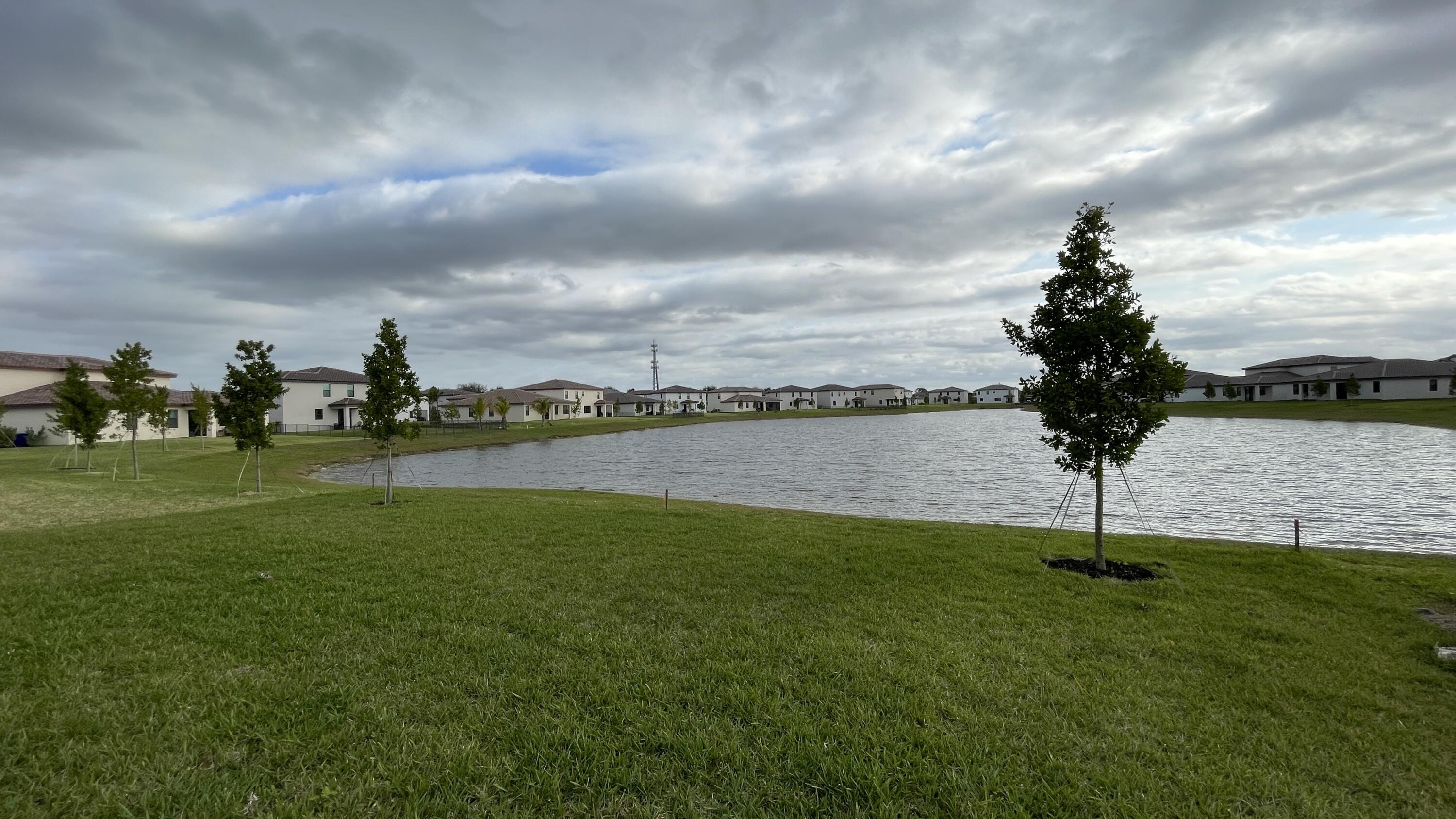 CRESTWOOD NORTH REPLAT TWO - Residential Lease